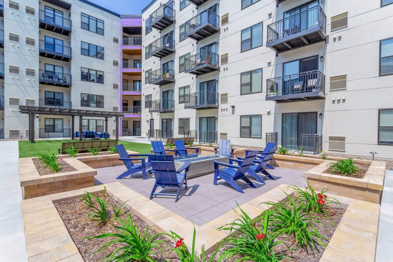 Gallery Detail: Upscale Amenities In Burnsville